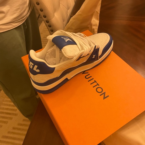 White and Blue Virgil Obloh Louis Vuitton - Picture 5 of 9